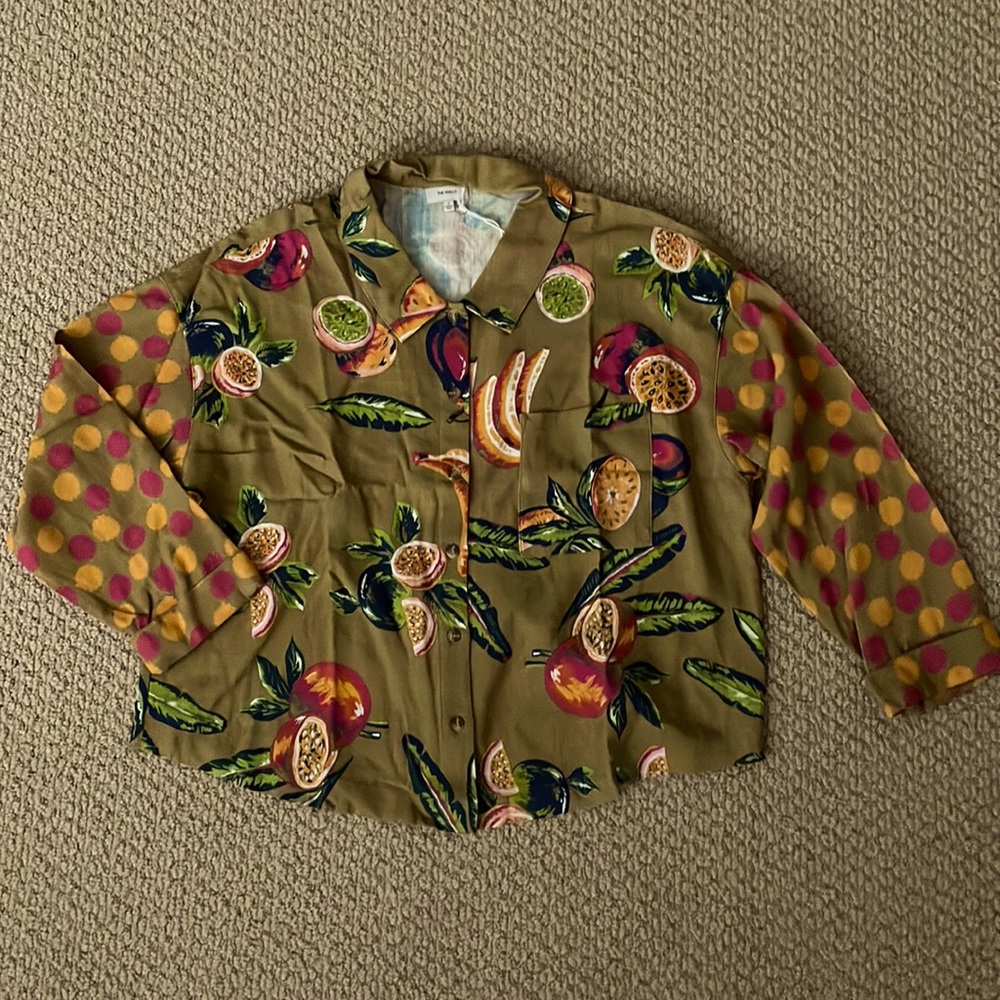 The Odells Kelley Top fruit print size small NWT
